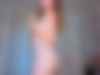 Live cam show with KarenSozzi - College on Streamer API