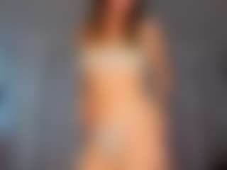 KarenSozzi's Live Sex Cam Show