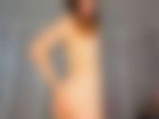 Live cam show with KarenSozzi - Moaning on SpankPalCams
