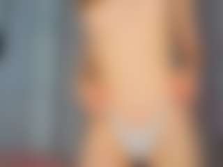 KarenSozzi's Live Sex Cam Show