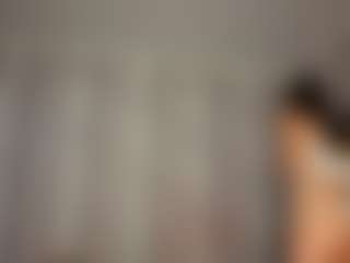 KarenSozzi's Live Sex Cam Show