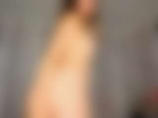 Live cam show with KarenSozzi - Amateur Brown Hair on Fapmatic.com