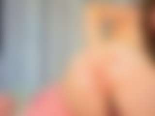 Live cam show with KarenSozzi - Striptease on Dare Cams