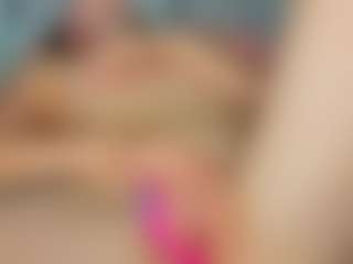 Live cam show with KarenSozzi - Dildo Or Vibrator on Camsoda