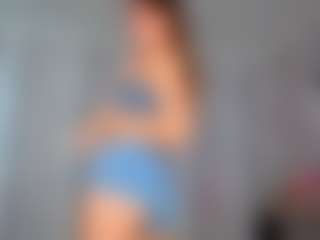 Live cam show with KarenSozzi - Smoking on Camsoda