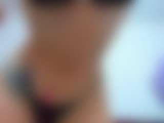 Live cam show with Luna G - Big Tits on makecum.org