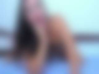 Live cam show with Luna G - Blonde Hair Shaved Pussy on Camsoda