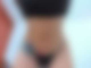 Live cam show with Luna G - Camel Toe on SinfulBabes