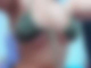 Live cam show with Luna G - Camel Toe on CSO-WL