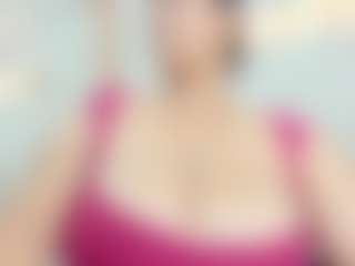 Live cam show with Penelope-Russo - Facial on CamSodaAdn