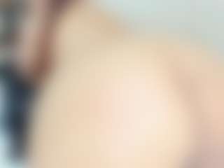 Live cam show with Penelope-Russo - Teen (18+) on Milf Play