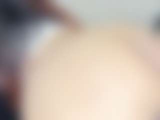 Live cam show with Penelope-Russo - Facial on Fling VIP Chat