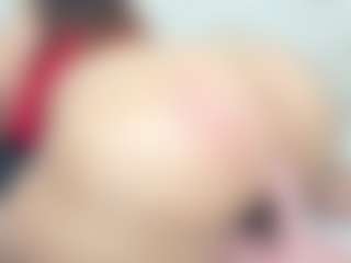 Live cam show with Penelope-Russo - Mature on TeamSkeetLive