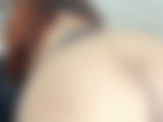 Live cam show with Penelope-Russo - Facial on Camsoda