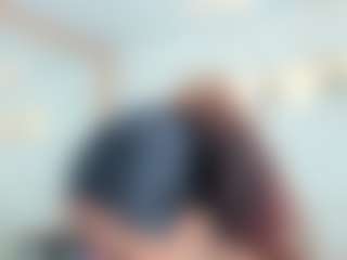 Live cam show with Penelope-Russo - Public Mature on milfzrlive.com