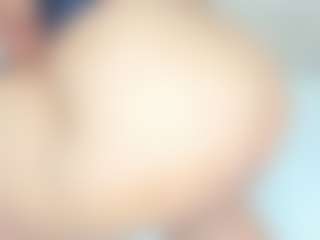 Live cam show with Penelope-Russo - Facial on SxyPornLive