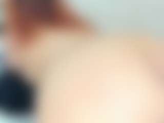 Live cam show with Penelope-Russo - Public on Nude Live Now