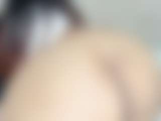 Live cam show with Penelope-Russo - Public on pussylord.com