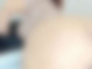 Penelope-Russo MILF webcam performer live streaming