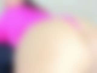 Live cam show with Penelope-Russo - Orgasm on Milfs Live