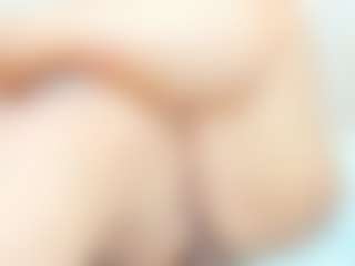 Penelope-Russo MILF webcam performer live streaming