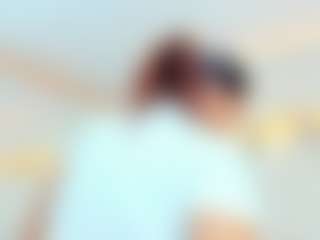 Penelope-Russo MILF webcam performer live streaming