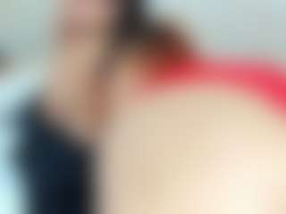 Live cam show with Penelope-Russo - Mature on CamClone
