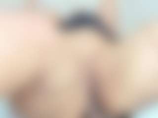 Live cam show with Penelope-Russo - BBW Teen (18+) on CamClone