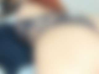 Penelope-Russo MILF webcam performer live streaming