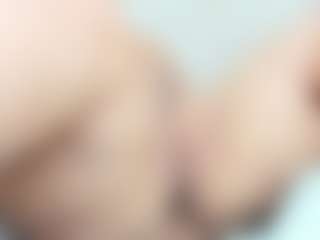 Live cam show with Penelope-Russo - Big Tits MILF on fapnchat