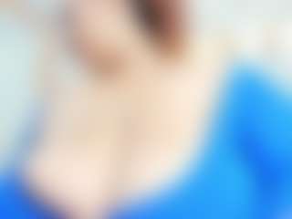 Penelope-Russo MILF webcam performer live streaming