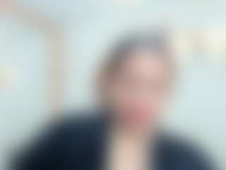 Live cam show with Penelope-Russo - Big Tits Mature on liverealitysex.com