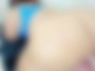 Live cam show with Penelope-Russo - Strip Mature on instabang
