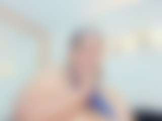 Live cam show with Penelope-Russo - Facial on Adult Interactions