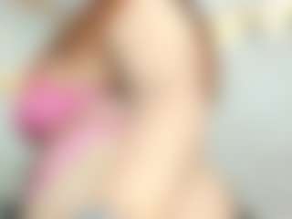 Live cam show with Penelope-Russo - Facial on Camsoda
