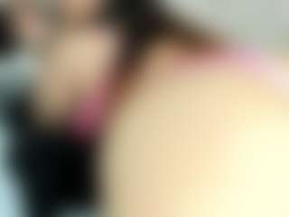 Live cam show with Penelope-Russo - Facial on Camsoda