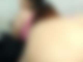 Live-Cam-Show mit Penelope-Russo - Public auf Camsoda