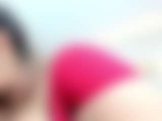 Penelope-Russo MILF webcam performer live streaming
