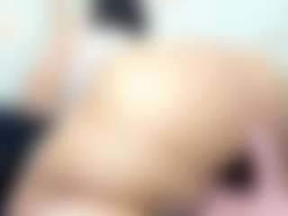Live cam show with Penelope-Russo - MILF Teen (18+) on Camming Site