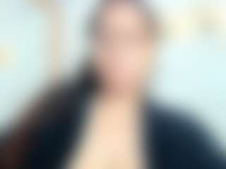 Live cam show with Penelope-Russo - Fingering MILF on SinfulBabes