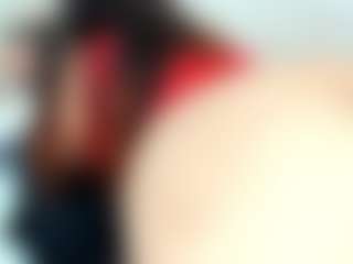 Live cam show with Penelope-Russo - Camel Toe on Mixed Magazine Live