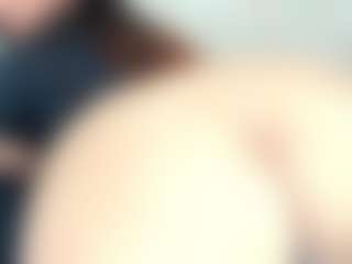 Live cam show with Penelope-Russo - BBW Mature on Mixed Magazine Live