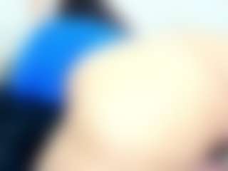 Live cam show with Penelope-Russo - HD on TeamSkeetLive