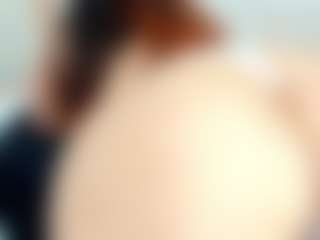 Penelope-Russo MILF webcam performer live streaming
