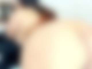 Live cam show with Penelope-Russo - Fingering MILF on liverealitysex.com