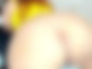 Live cam show with Penelope-Russo - Toys MILF on Sweet Sext