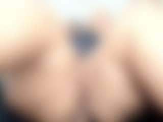 Live cam show with Penelope-Russo - Gamer Mature on Porn Luv