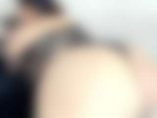 Penelope-Russo MILF webcam performer live streaming