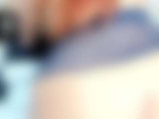 Penelope-Russo MILF webcam performer live streaming