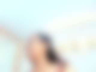 Live cam show with Penelope-Russo - Mature on TeamSkeetLive